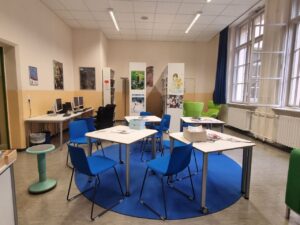 photo 11 2025 12 12 19 29 33